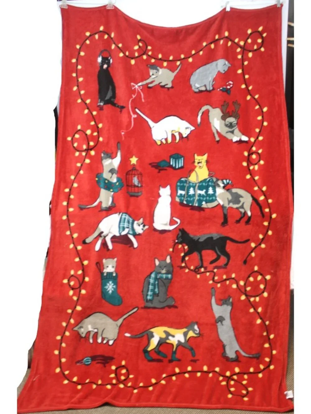 Vera Bradley Christmas cat Plush Soft Fleece Throw Blanket Holiday Lights Red